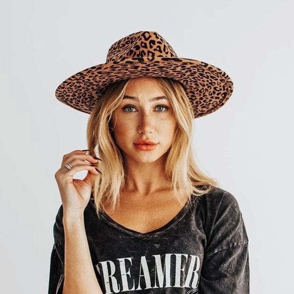 olive & pique Accessories - LEOPARD WOOL HAT